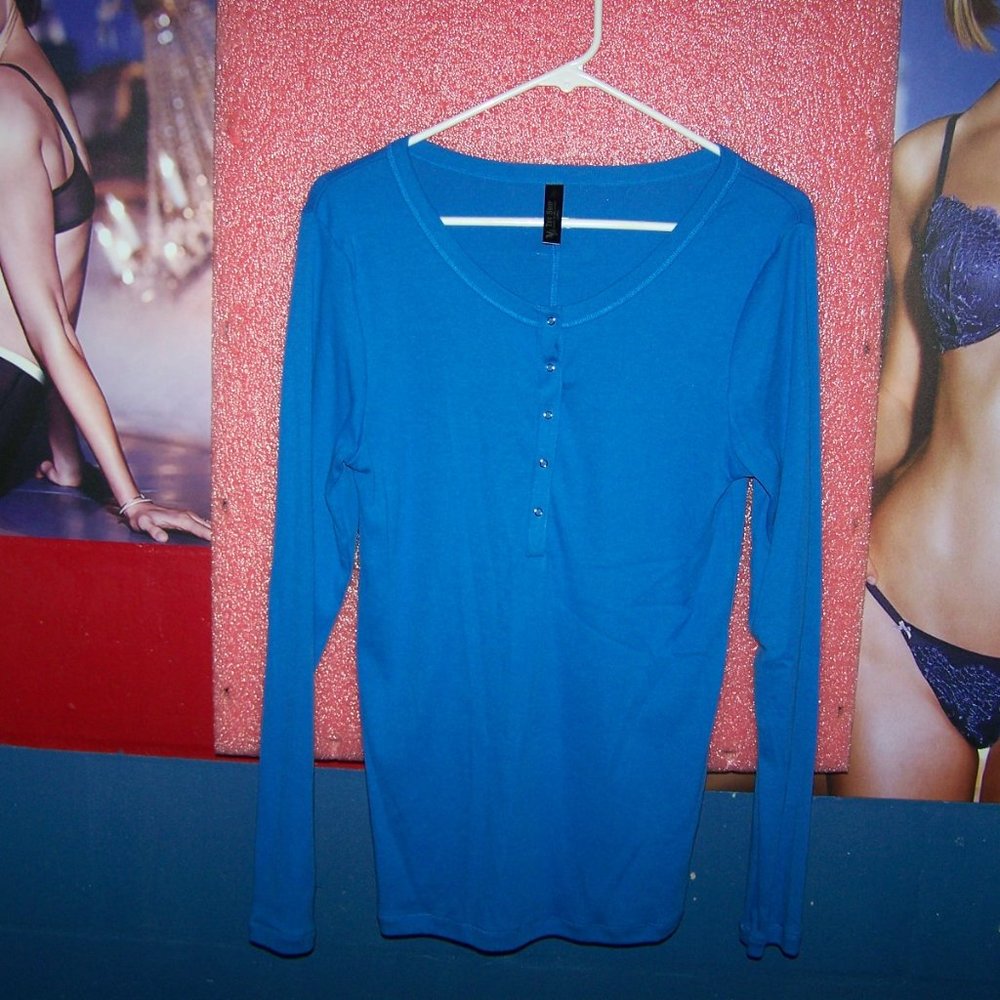 Victoria Secret Tee
